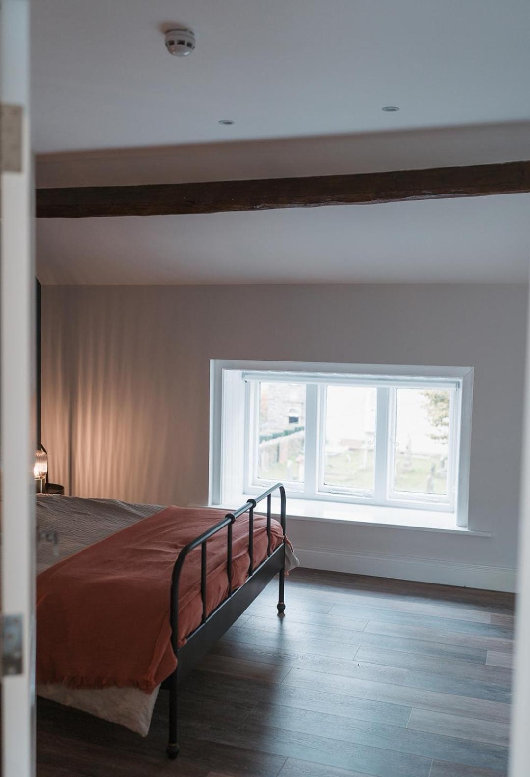 Apartment At 68 Saintfield Ngoại thất bức ảnh